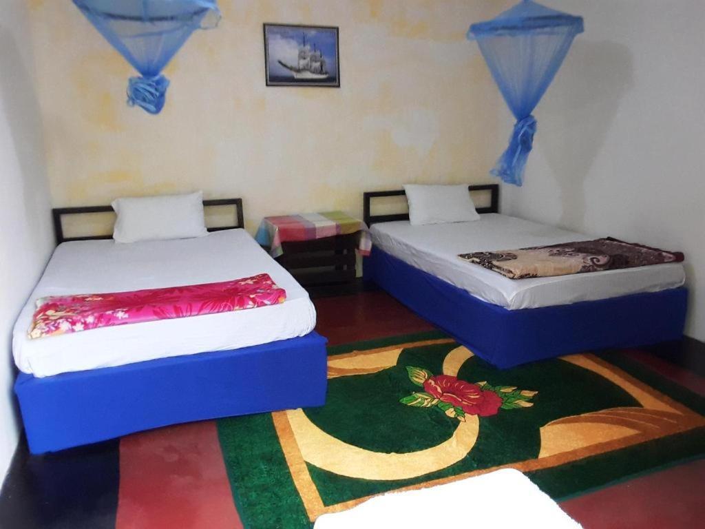 Lily adam's peak Bed & Breakfast Nallathanniya Bagian luar foto