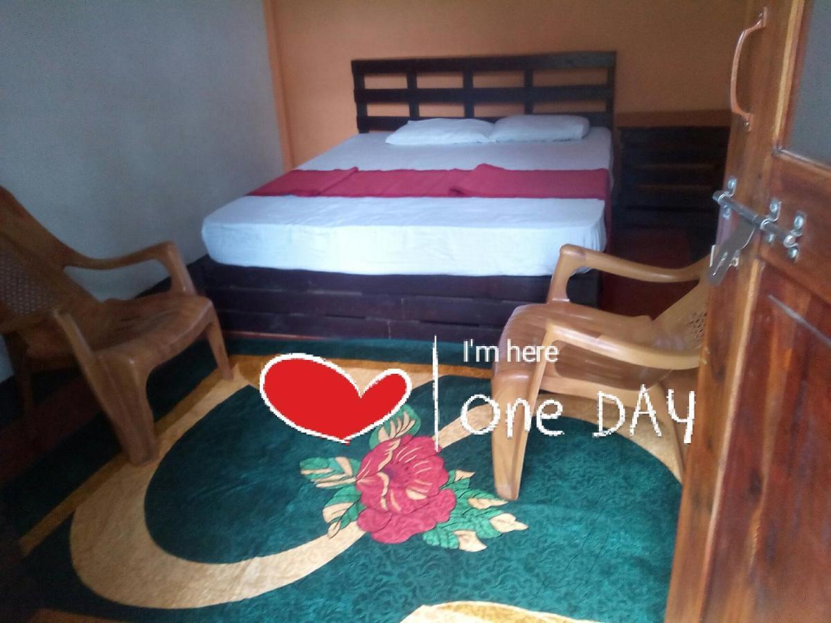 Lily adam's peak Bed & Breakfast Nallathanniya Bagian luar foto