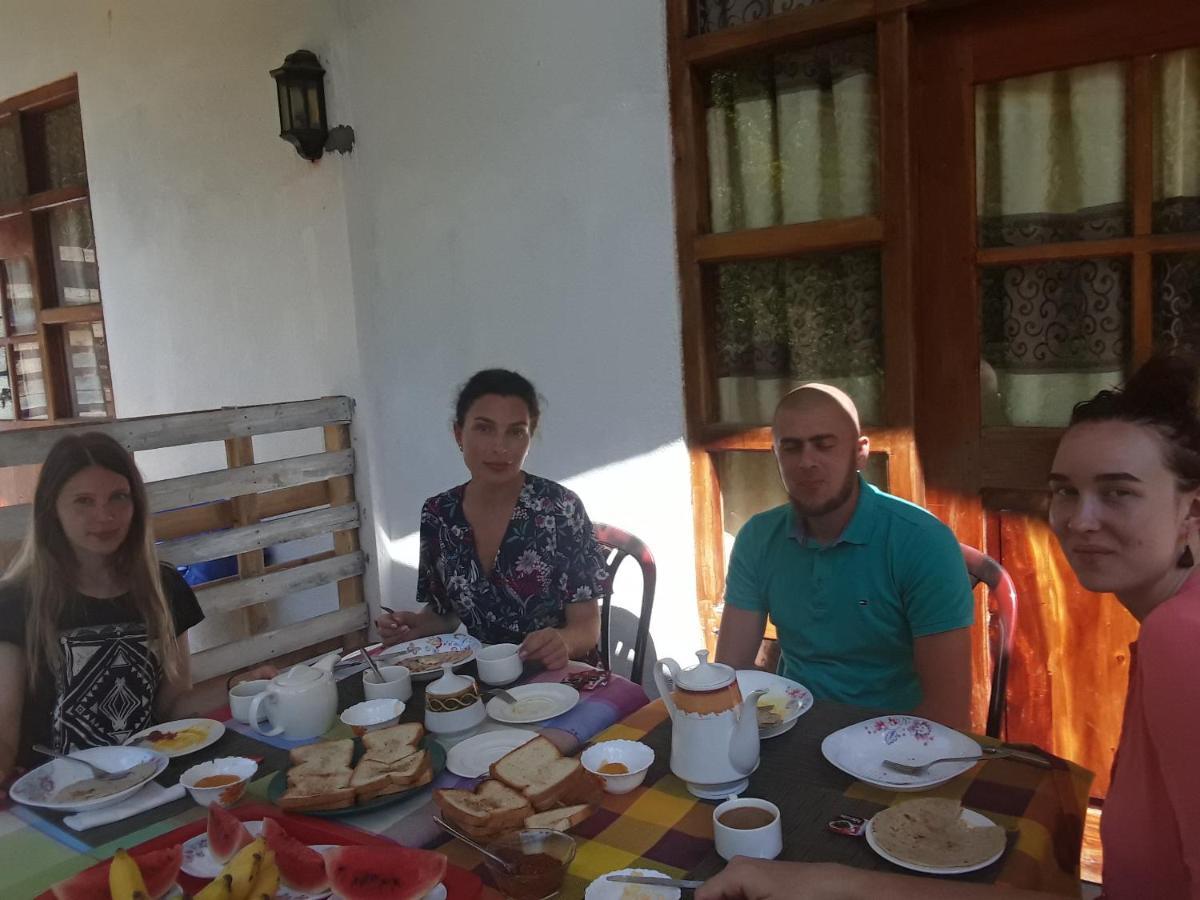 Lily adam's peak Bed & Breakfast Nallathanniya Bagian luar foto